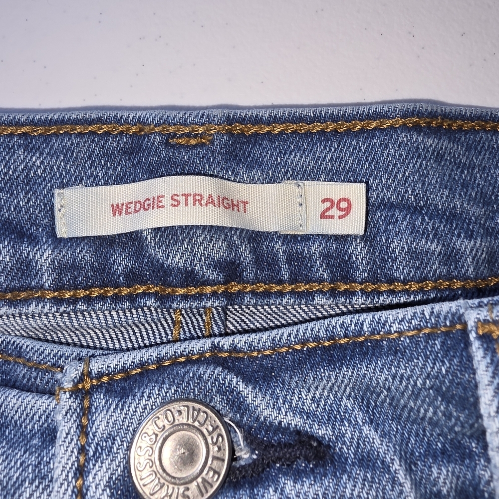 Levi's Wedgie Straight Blue -Jeans Button Fly Classic 5 Pocket Design High Rise - Picture 4 of 12